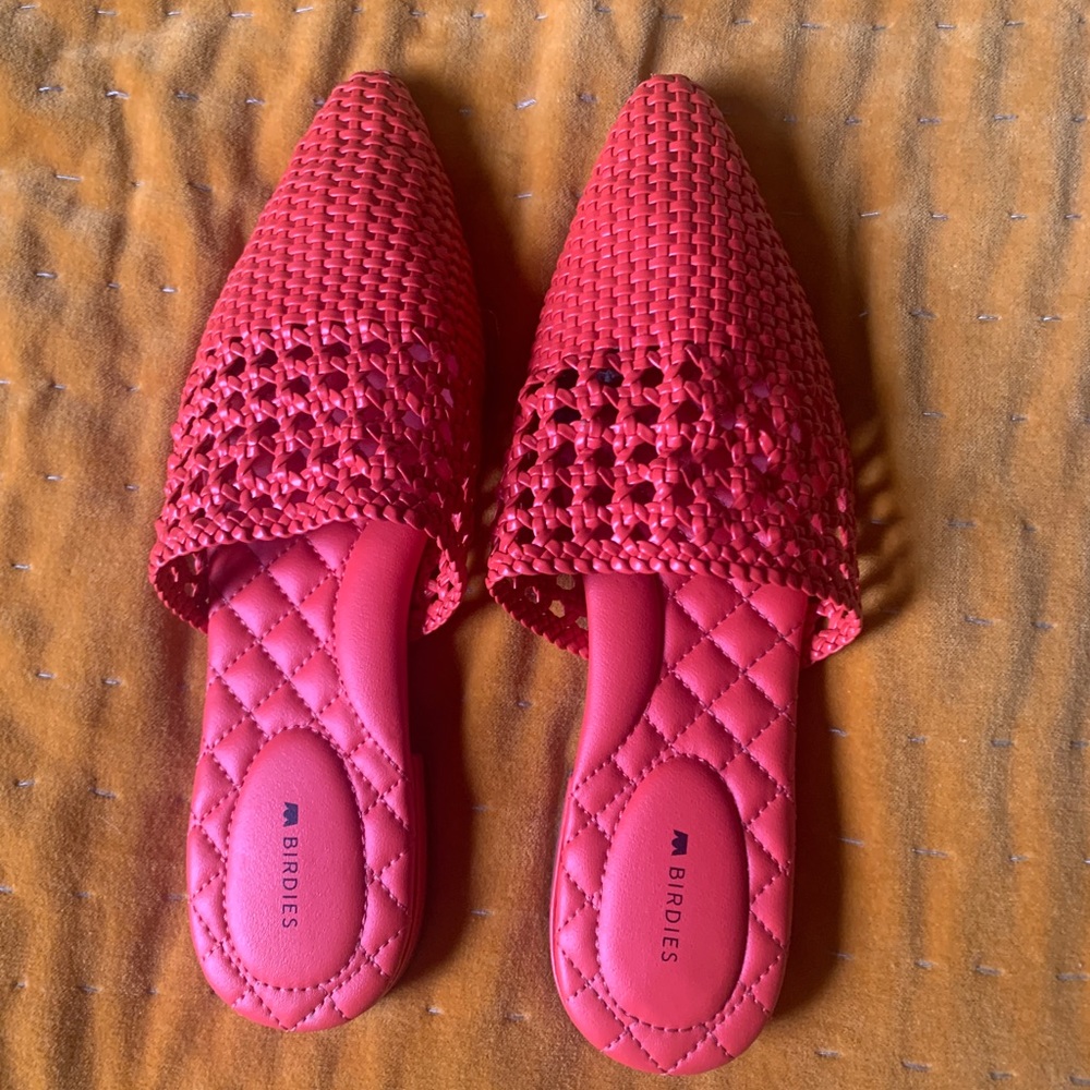 The sweetest orange Birdies mules!